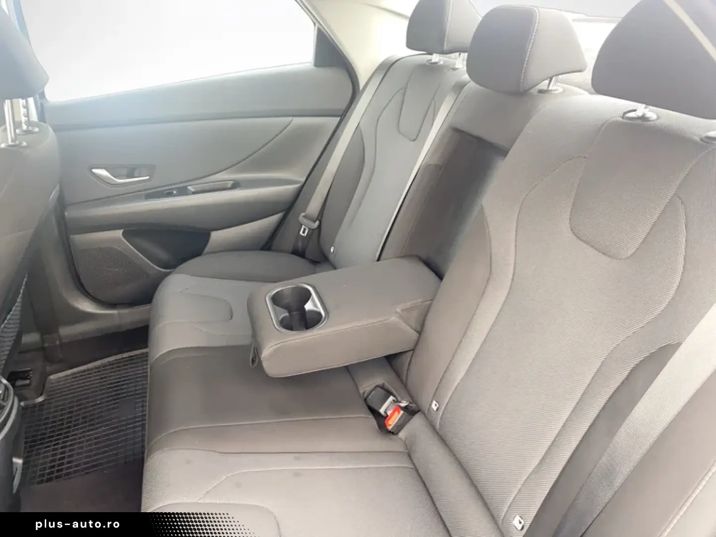 Hyundai Elantra 1.6 l 123 CP CVT Exclusive