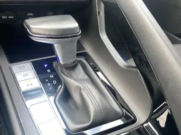 Hyundai Elantra 1.6 l 123 CP CVT Exclusive