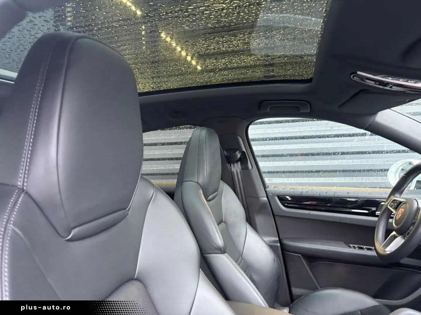 Cayenne Coupe E-Hybrid-INNO-HEAD UP-EL.AK-1.HAND