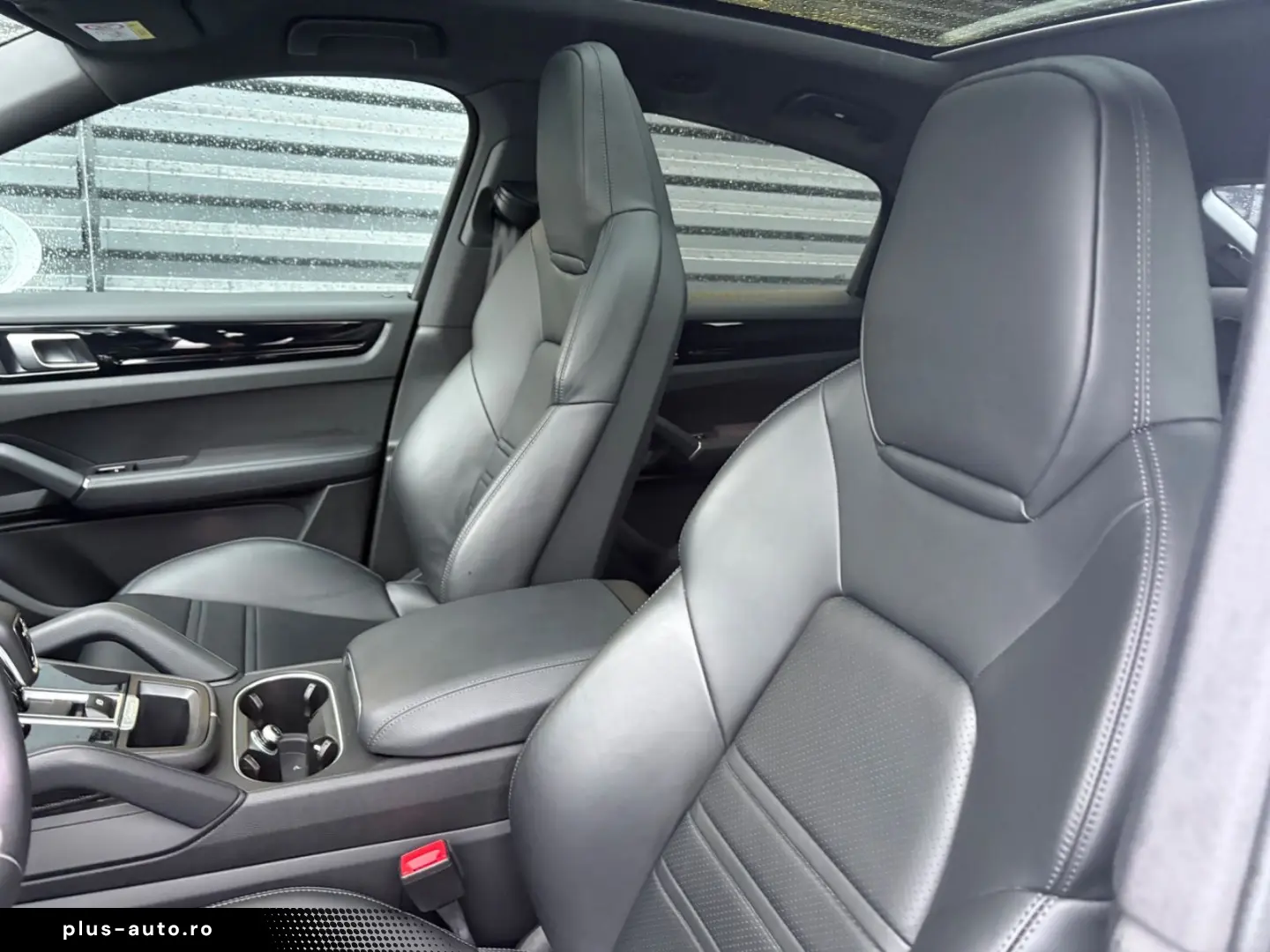 Cayenne Coupe E-Hybrid-INNO-HEAD UP-EL.AK-1.HAND