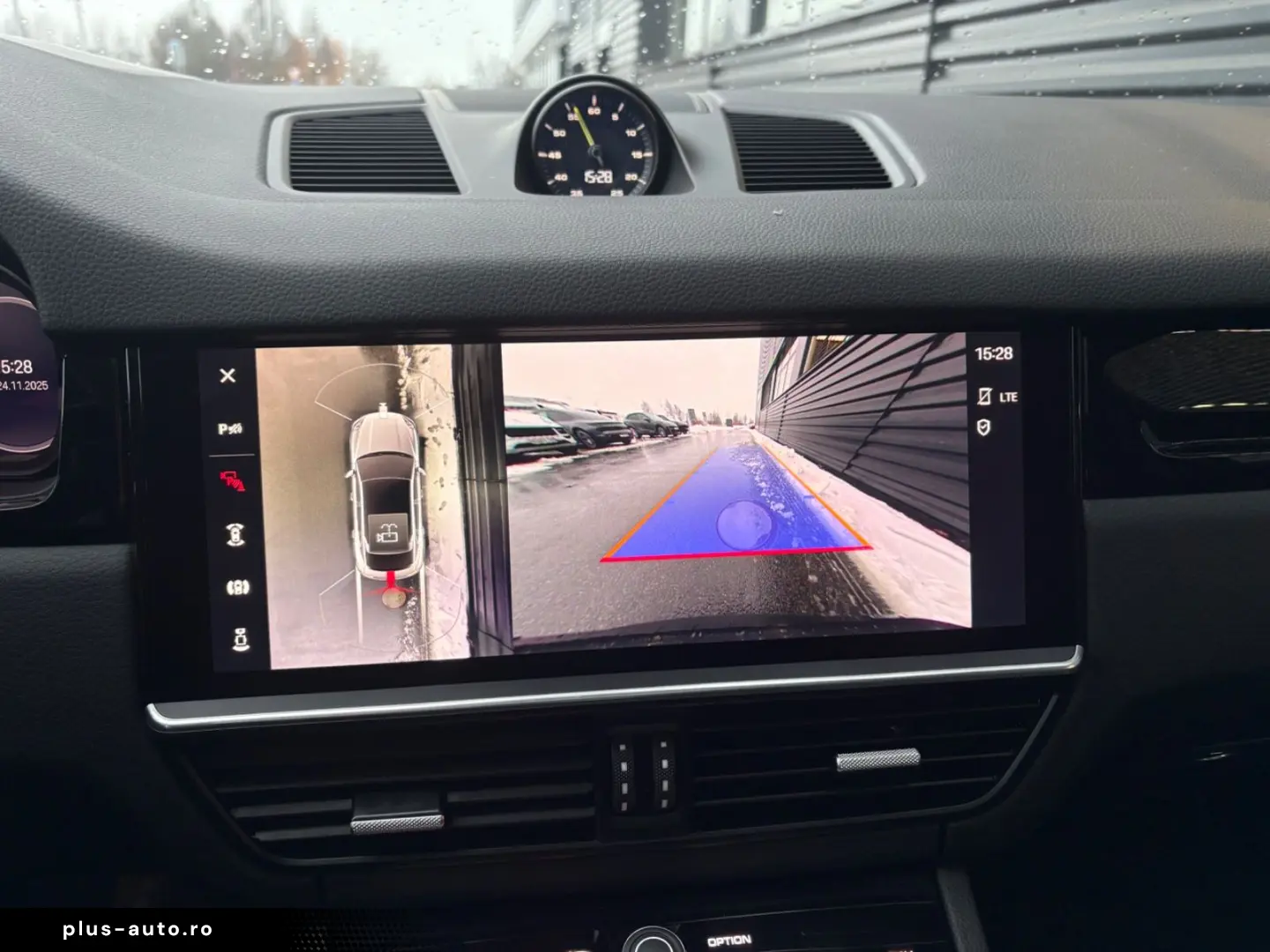 Cayenne Coupe E-Hybrid-INNO-HEAD UP-EL.AK-1.HAND