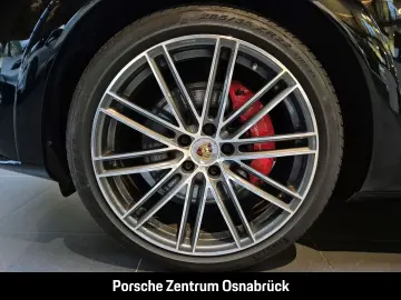 Cayenne GTS Pano AHK Luft 22-Zoll BOSE Matrix He