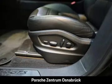 Cayenne GTS Pano AHK Luft 22-Zoll BOSE Matrix He