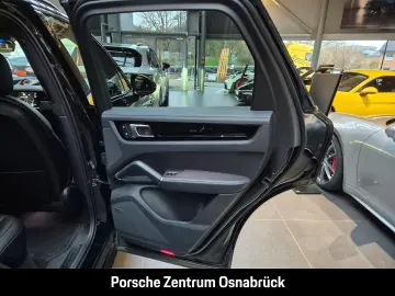 Cayenne GTS Pano AHK Luft 22-Zoll BOSE Matrix He