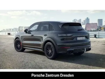 Cayenne GTS Pano BOSE Matrix HeadUp AHK HomeLink