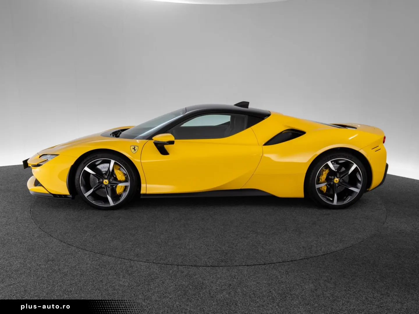 SF90 Stradale FERRARI SINGEN