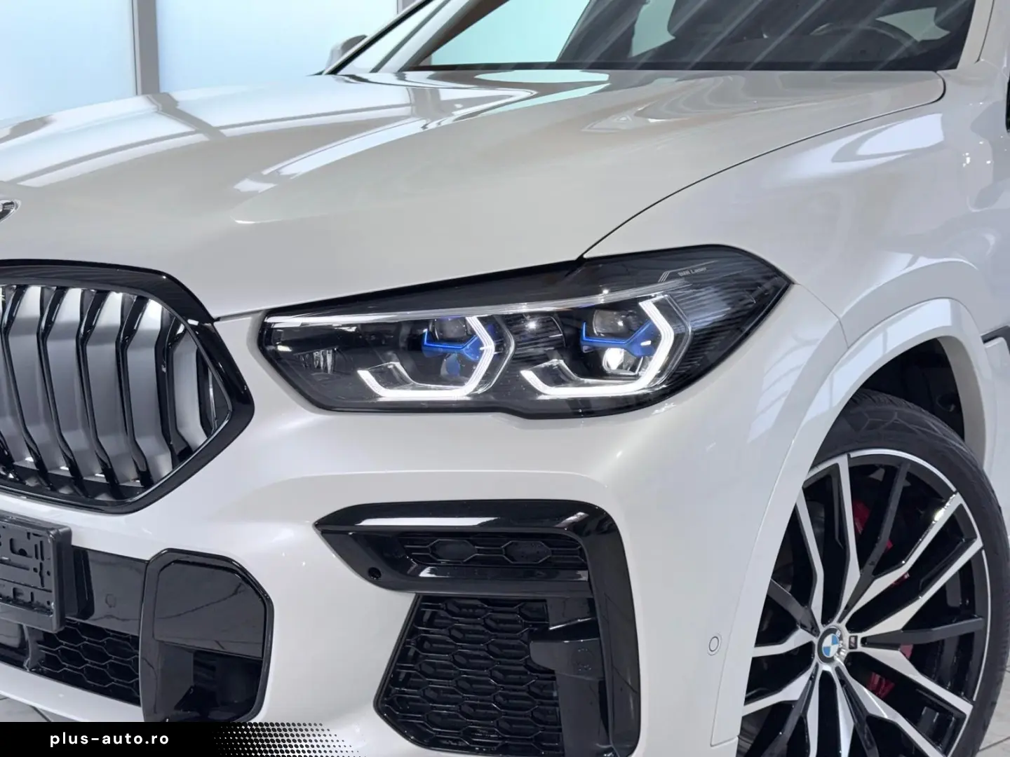 X6 40d xDrive-M Sport Sky AHK 360 HUD B&W Iconic