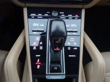 Cayenne S-BOSE-Matrix-LED-Panorama