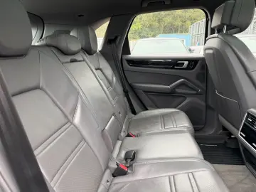 Cayenne E-Hybrid Head Up Matrix LED ACC Panorama