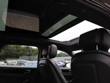 Cayenne E-Hybrid Head Up Matrix LED ACC Panorama