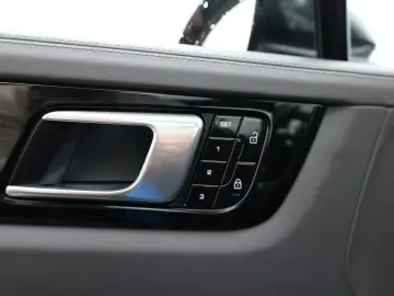 Cayenne E-Hybrid Head Up Matrix LED ACC Panorama