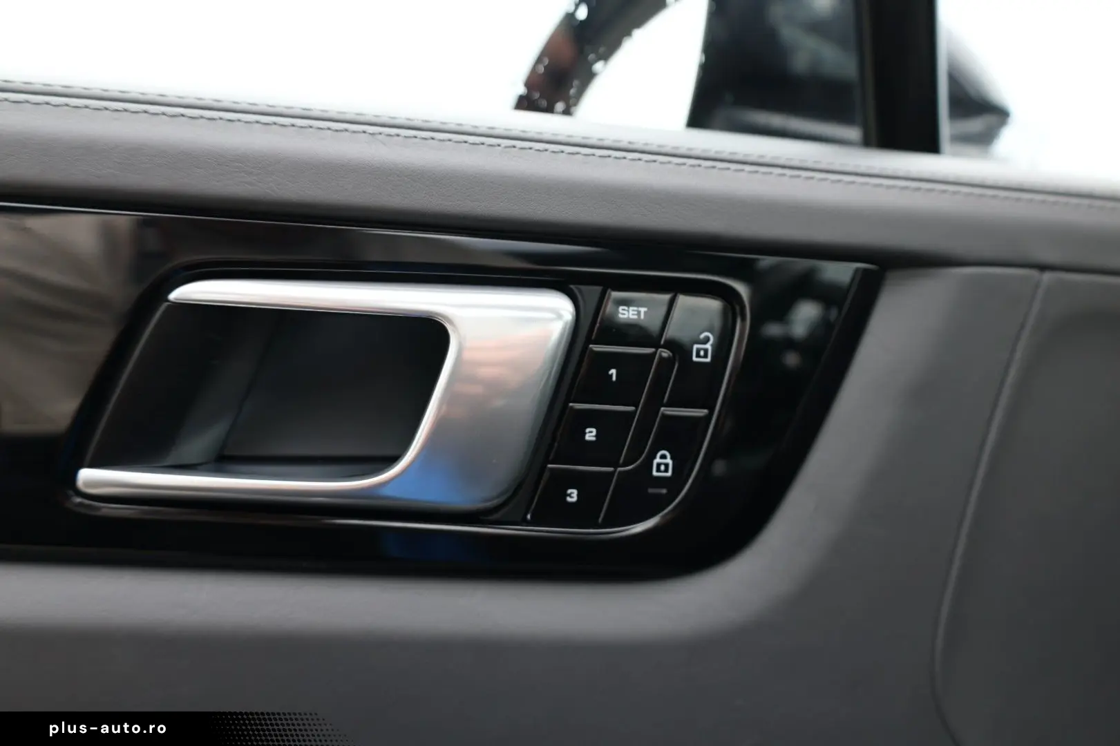 Cayenne E-Hybrid Head Up Matrix LED ACC Panorama