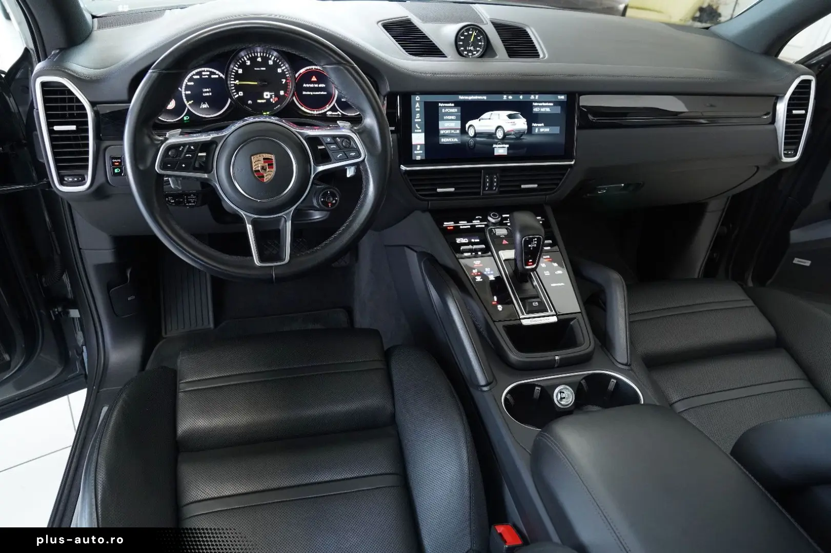 Cayenne Hy HUD InnoDr Approved 07.26 SportDesign