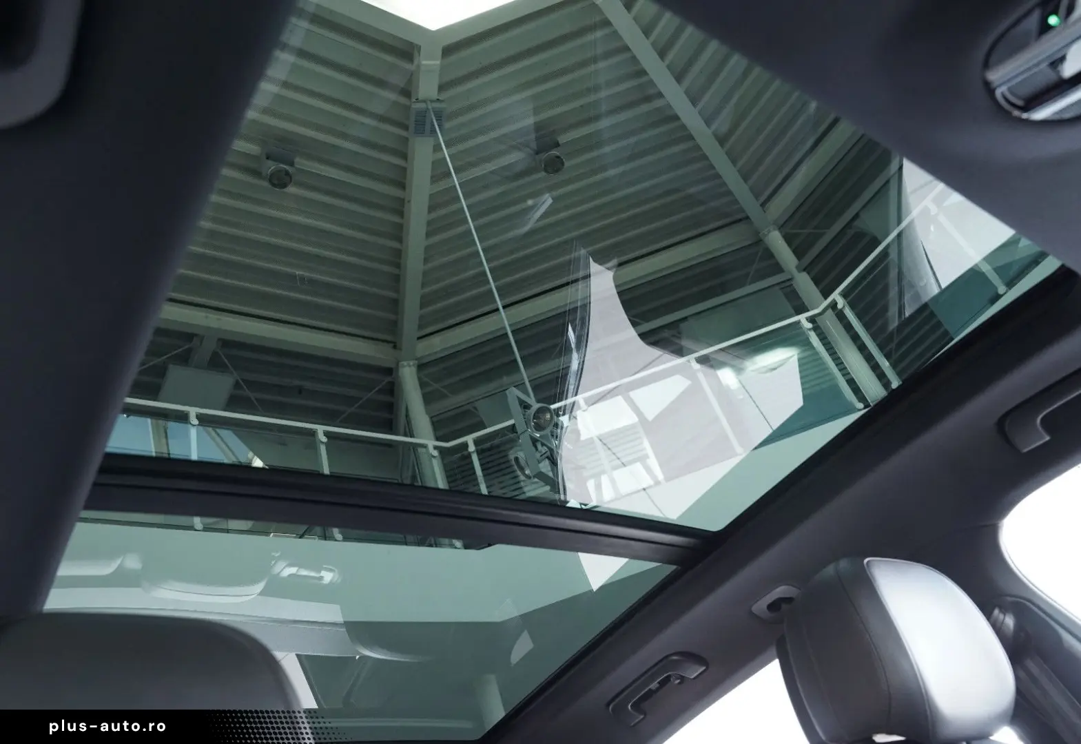 Cayenne Hy HUD InnoDr Approved 07.26 SportDesign