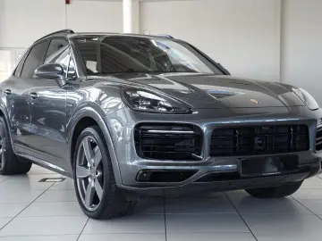 Cayenne Hy HUD InnoDr Approved 07.26 SportDesign