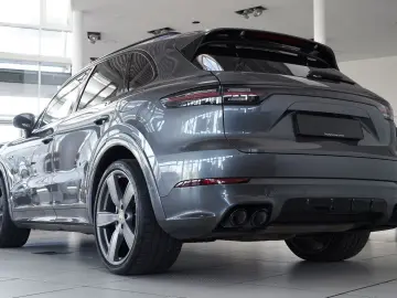 Cayenne Hy HUD InnoDr Approved 07.26 SportDesign