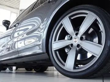 Cayenne Hy HUD InnoDr Approved 07.26 SportDesign