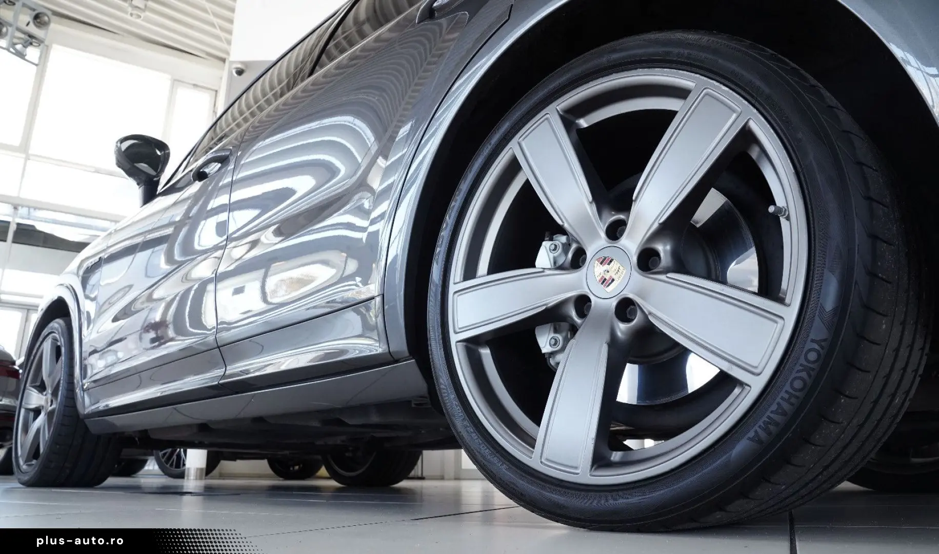 Cayenne Hy HUD InnoDr Approved 07.26 SportDesign