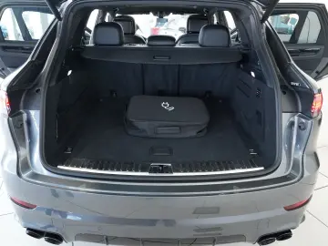 Cayenne Hy HUD InnoDr Approved 07.26 SportDesign