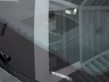 Cayenne Hy HUD InnoDr Approved 07.26 SportDesign