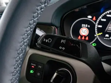 Cayenne PLATINUM   KAM TOT BOSE