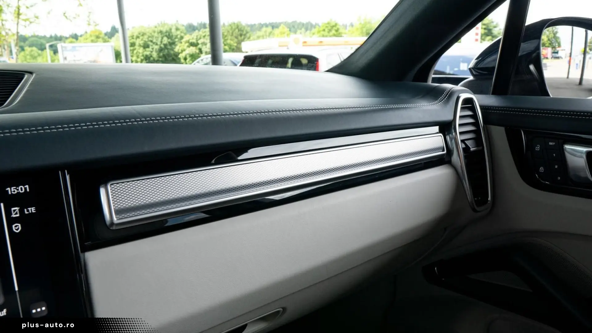 Cayenne PLATINUM   KAM TOT BOSE