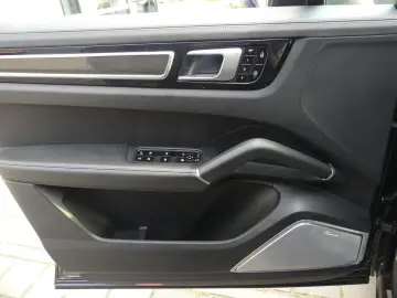 Cayenne E-Hybrid 340KW PANO HUD 360  SPORTPAKET