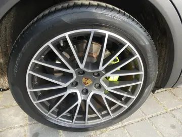 Cayenne E-Hybrid 340KW PANO HUD 360  SPORTPAKET