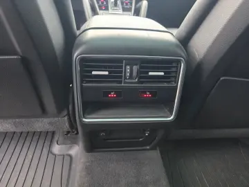 Cayenne E-Hybrid Panaroma HUD LED