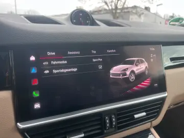 Cayenne Platinum Edition 1 Hand wenig KM