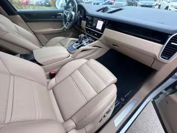 Cayenne Platinum Edition 1 Hand wenig KM