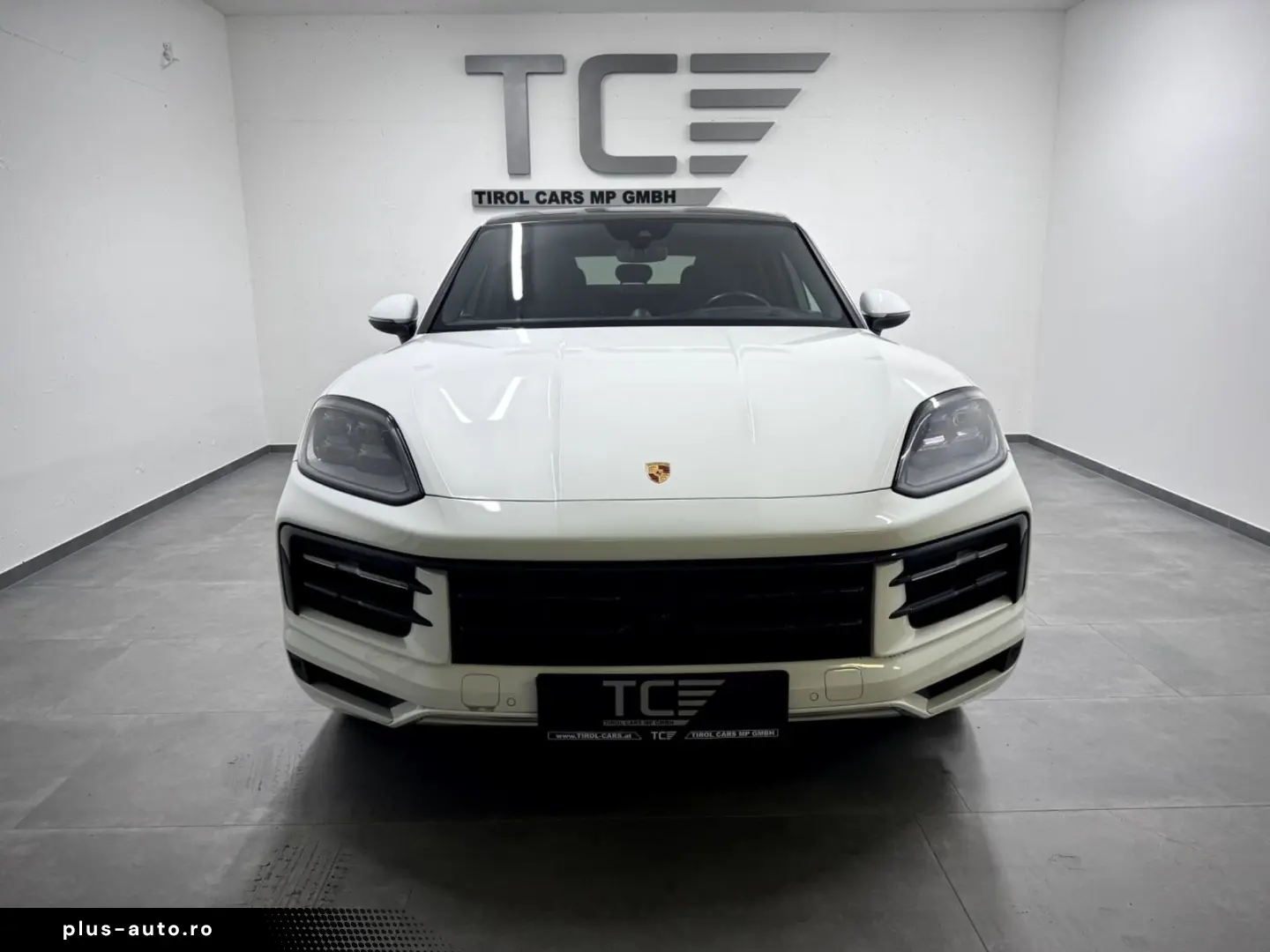 Cayenne Coupe III E-Hybrid Beifahrerdisplay  18