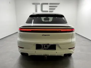 Cayenne Coupe III E-Hybrid Beifahrerdisplay  18