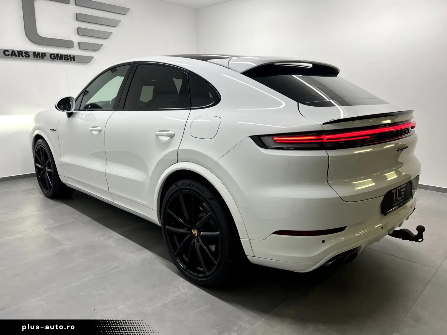 Cayenne Coupe III E-Hybrid Beifahrerdisplay  18