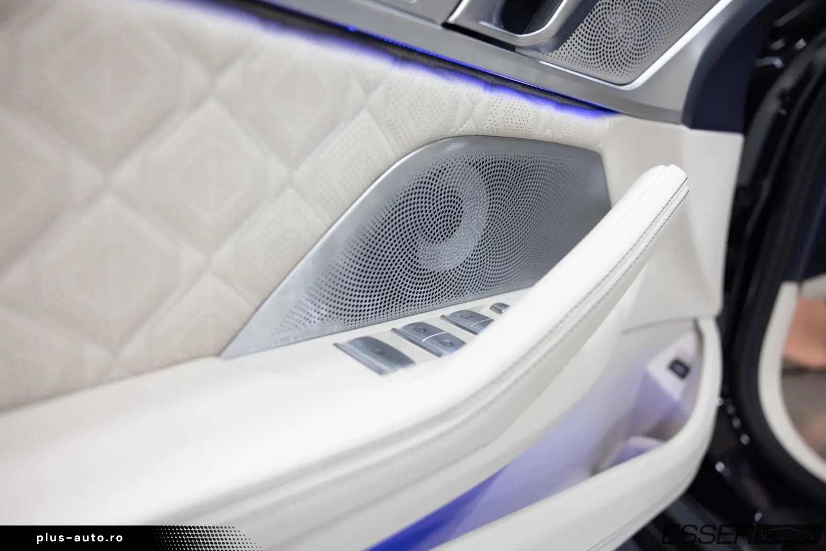 BMW M8 Competition xDrive Cabrio