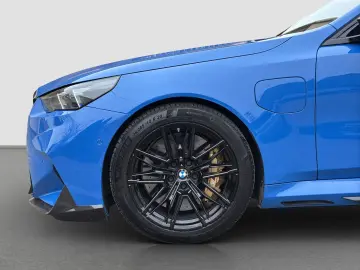 BMW M5 M Performance