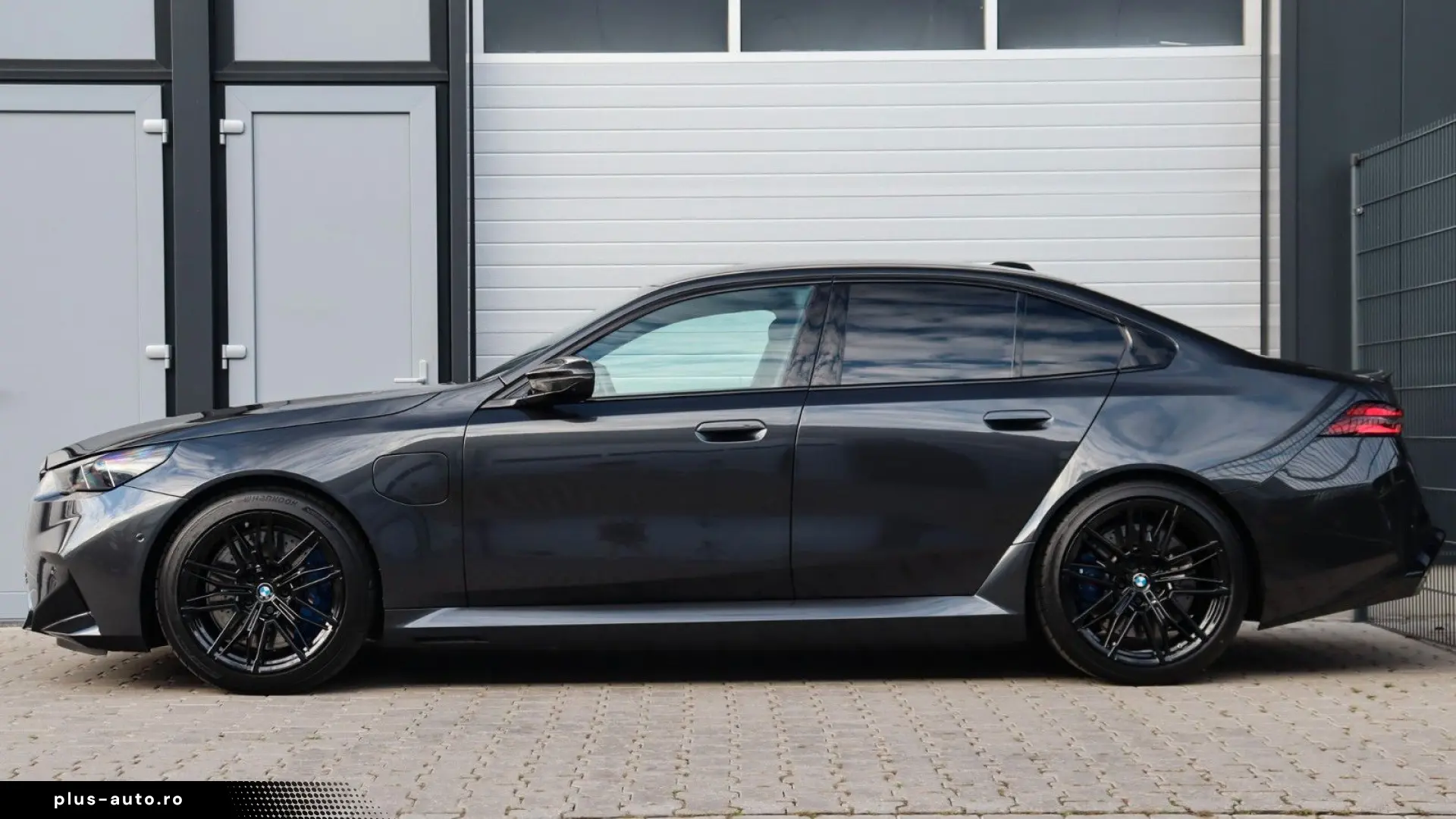BMW M5 Sedan  Carbon Pack