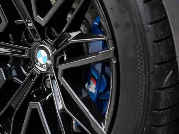 BMW M5 Sedan  Carbon Pack