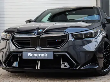 BMW M5 Sedan  Carbon Pack