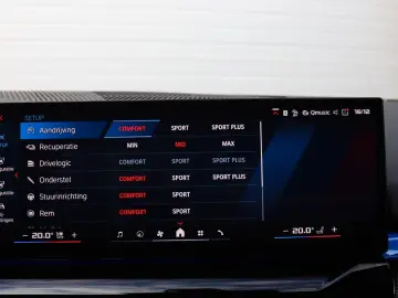 BMW M5 Sedan  Carbon Pack