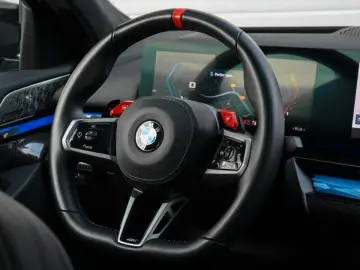 BMW M5 Sedan  Carbon Pack