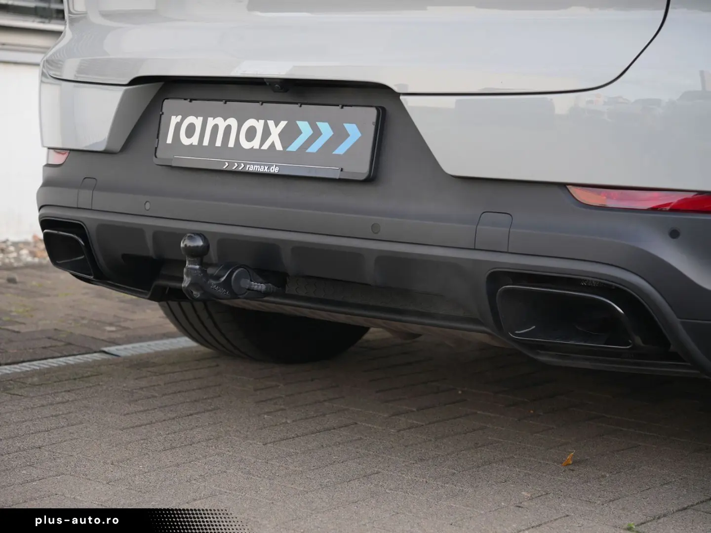 E-Hybrid Coupé ACC-LUFTF-PANO-HD-AHK-HUD-BOSE-RS