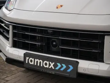 E-Hybrid Coupé ACC-LUFTF-PANO-HD-AHK-HUD-BOSE-RS