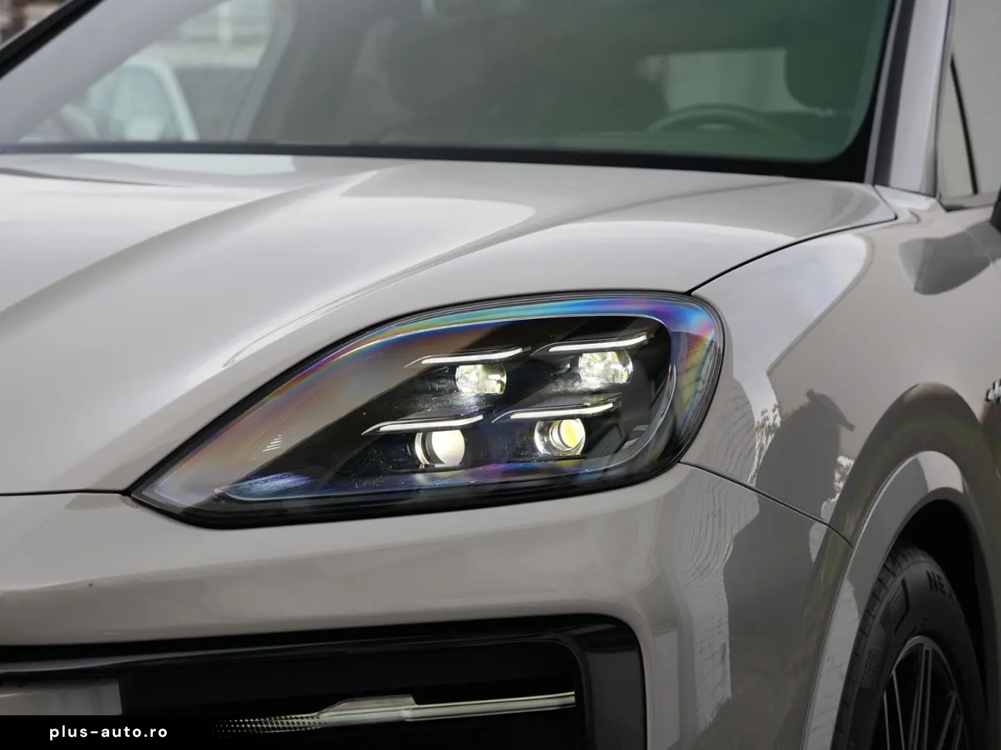 E-Hybrid Coupé ACC-LUFTF-PANO-HD-AHK-HUD-BOSE-RS