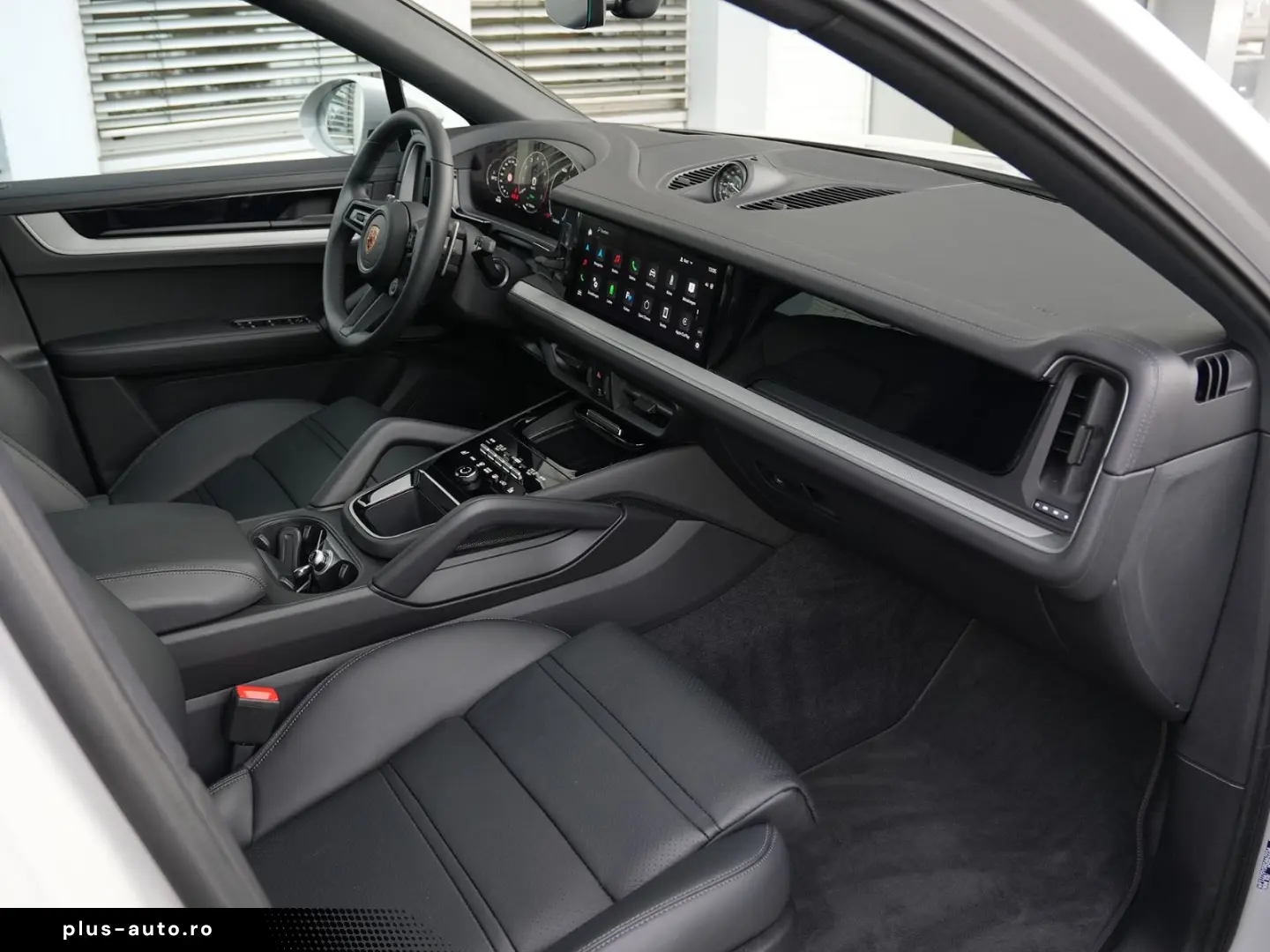 E-Hybrid Coupé ACC-LUFTF-PANO-HD-AHK-HUD-BOSE-RS