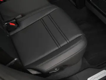 E-Hybrid Coupé ACC-LUFTF-PANO-HD-AHK-HUD-BOSE-RS