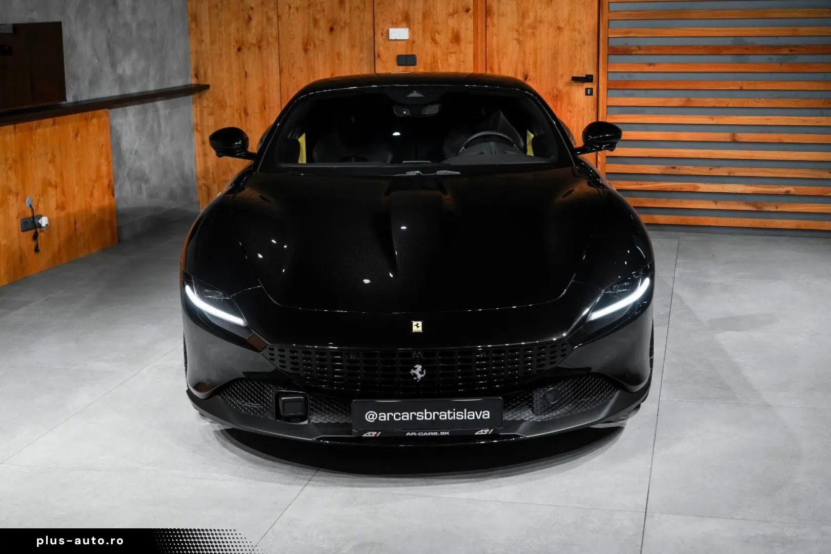 Ferrari  Roma 3.9 T V8 DCT