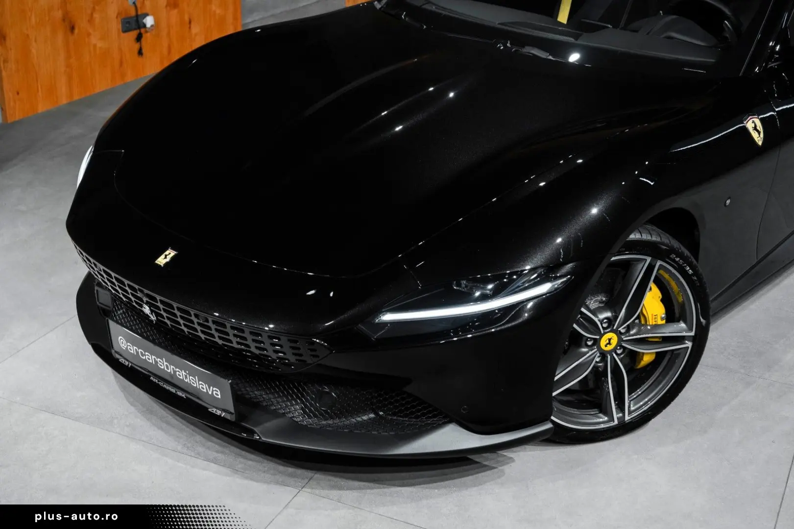 Ferrari  Roma 3.9 T V8 DCT