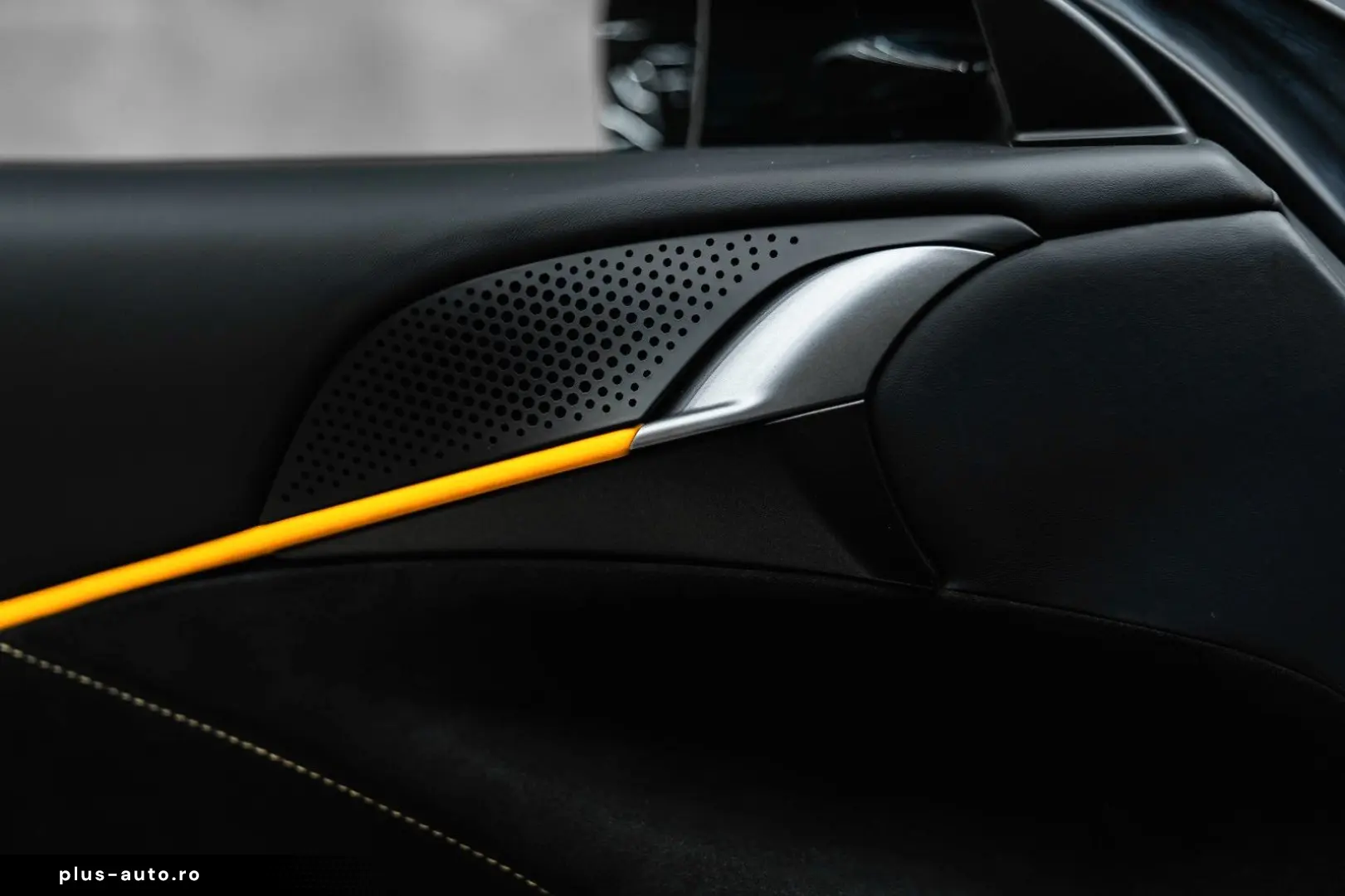 Ferrari  Roma 3.9 T V8 DCT