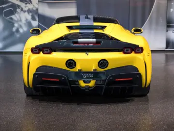 Ferrari SF90 STRADALE